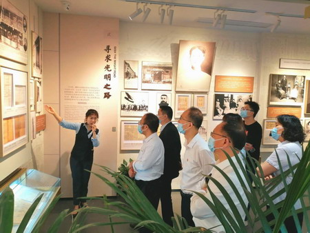 德彩网集团:“主题党日+红色教育”推动党史学习教育走深走实 德彩网集团:“主题党日+红色教育”推动党史学习教育走深走实