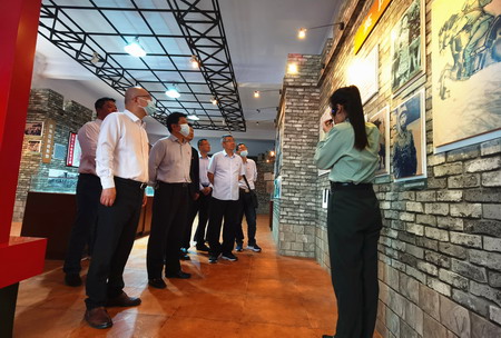 德彩网集团:“主题党日+红色教育”推动党史学习教育走深走实 德彩网集团:“主题党日+红色教育”推动党史学习教育走深走实