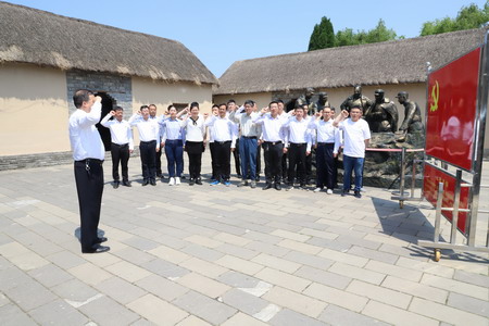 德彩网集团:“主题党日+红色教育”推动党史学习教育走深走实 德彩网集团:“主题党日+红色教育”推动党史学习教育走深走实