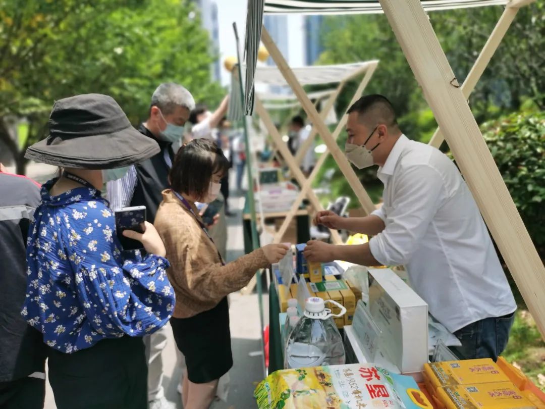 大干红五月丨南京盐业公司:奋战“红五月” 竞赛“双过半” 大干红五月丨南京盐业公司:奋战“红五月” 竞赛“双过半”