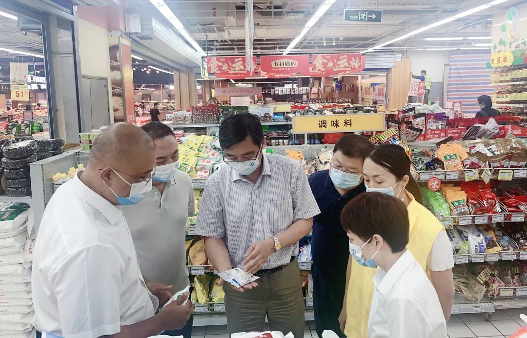 德彩网集团党委书记、董事长章朝阳赴南京盐业公司 连云港盐业公司调研 德彩网集团党委书记、董事长章朝阳赴南京盐业公司 连云港盐业公司调研