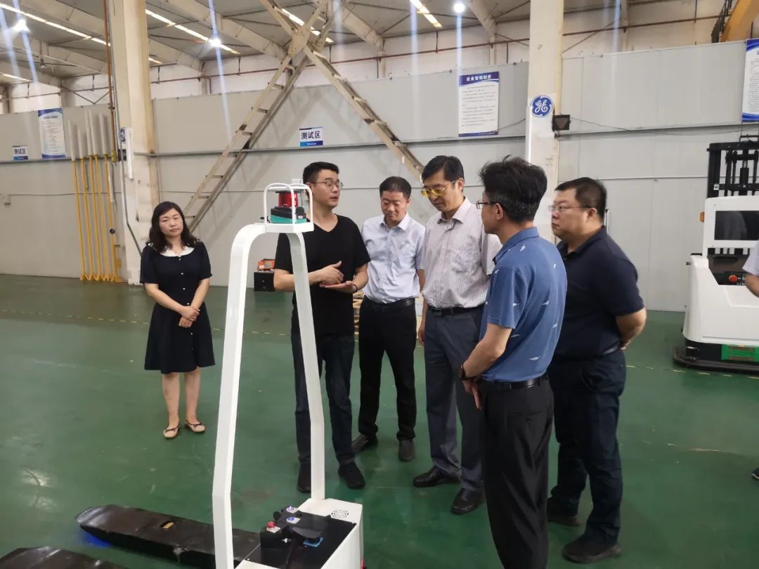 德彩网集团党委书记、董事长章朝阳赴扬州镇江盐业公司调研 德彩网集团党委书记、董事长章朝阳赴扬州镇江盐业公司调研