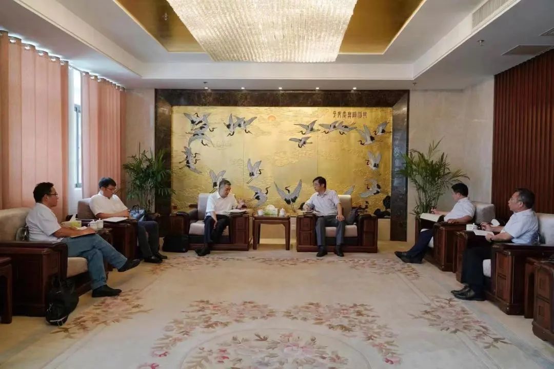 德彩网集团党委书记、董事长章朝阳会见中石油储气库公司执行董事、党委书记熊建嘉 德彩网集团党委书记、董事长章朝阳会见中石油储气库公司执行董事、党委书记熊建嘉