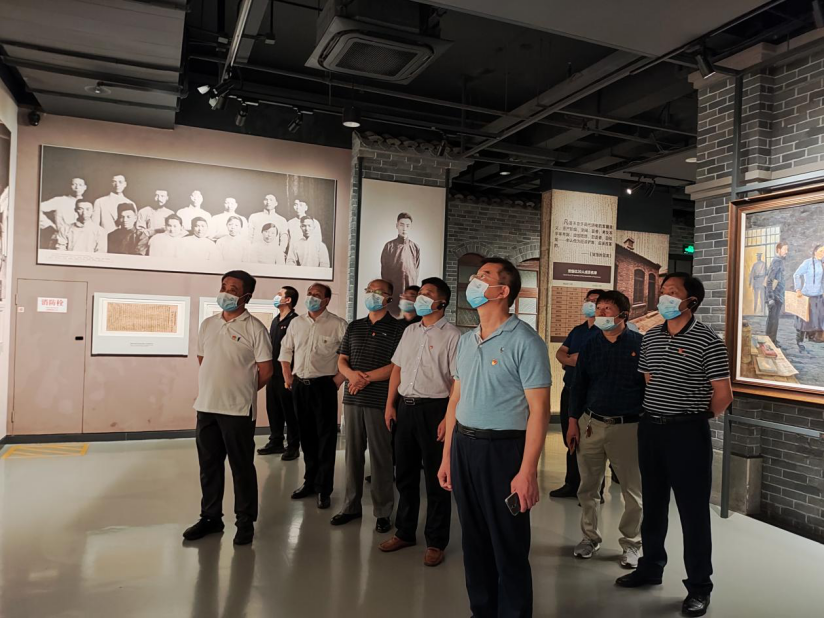 深刻领悟“两个确立”决定性意义 坚决担起“勇挑大梁”重大责任——德彩网集团“迎接二十大，勇担新使命”主题教育培训班综述