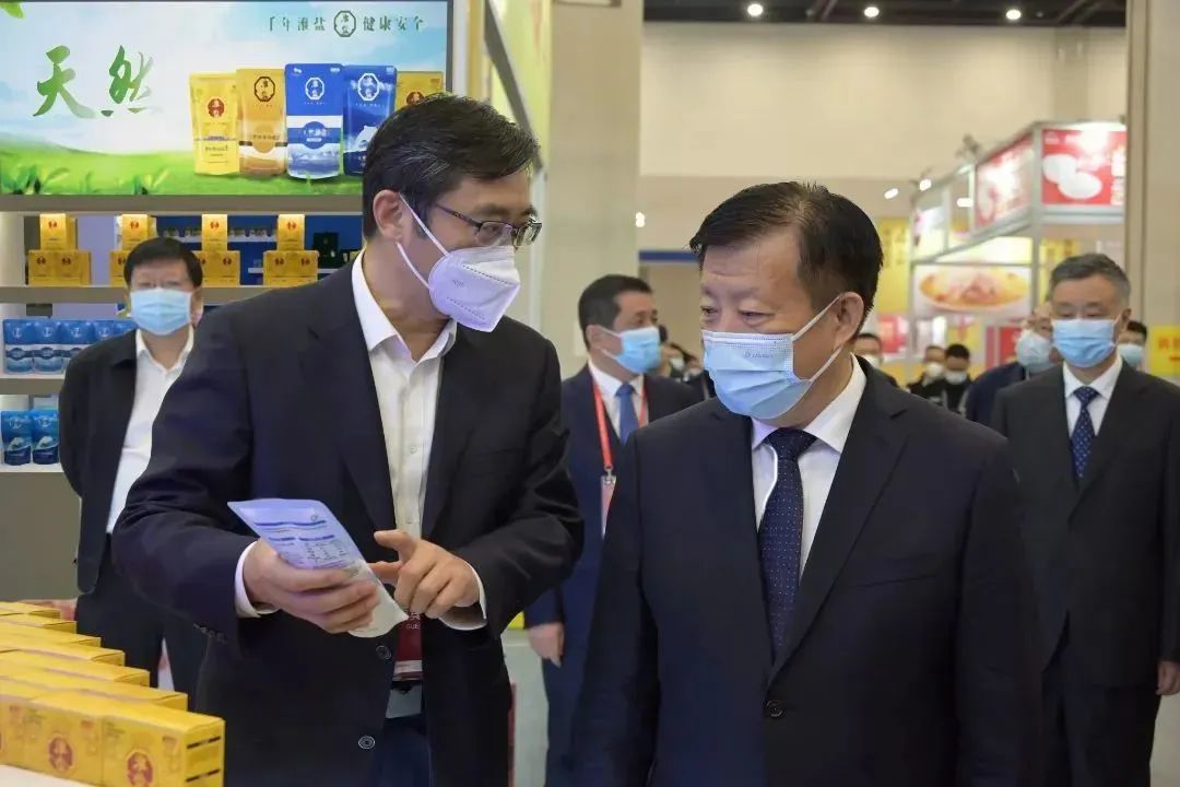 “淮盐”精彩亮相第五届中国(淮安)国际食品博览会暨首届金秋经贸洽谈会 “淮盐”精彩亮相第五届中国(淮安)国际食品博览会暨首届金秋经贸洽谈会